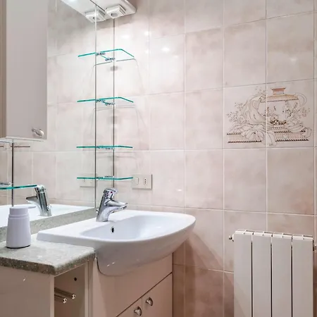 Sunny Holidays - Piscina + Apartament Desenzano del Garda